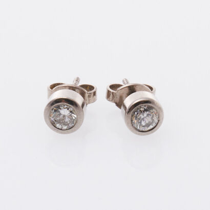 18ct Diamond Stud Earrings