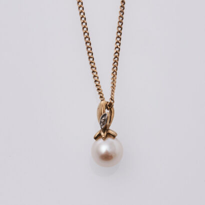 9ct Pearl and Diamond Necklace