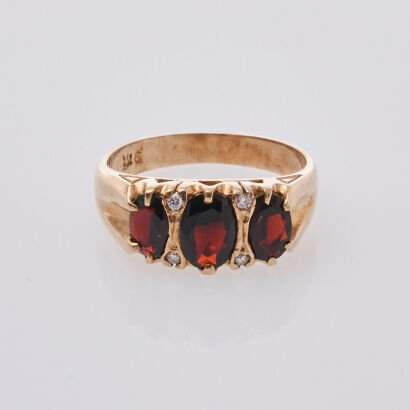 9ct Rose Gold Garnet Ring