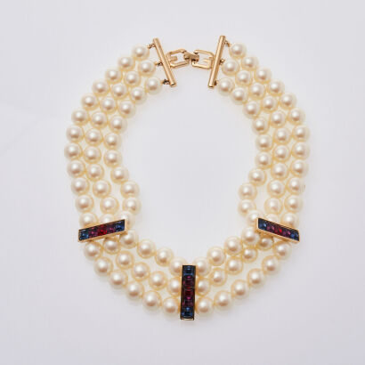 Givenchy Bijoux Faux Pearl Necklace