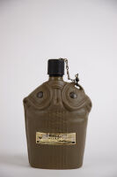 (1) Jim Beam Bourbon Whiskey US army canteen decanter 1000ml