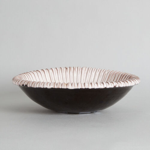 An Upsala Ekeby Vicke Lindstrand Bowl