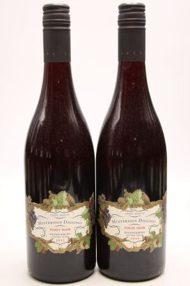 (2) 2015 Terra Sancta Mysterious Diggings Pinot Noir, Bannockburn