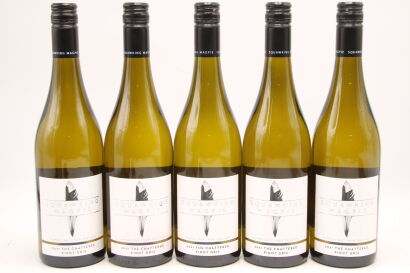 (5) 2021 Squawking Magpie The Chatterer Pinot Gris, Gimblett Gravels