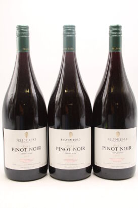 (3) 2017 Felton Road Block 3 Pinot Noir Bannockburn, 1500ml [JR17.5]