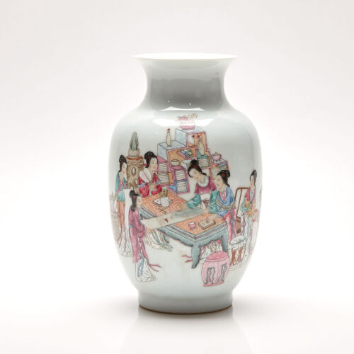 A Famille Rose Daoguang Vase