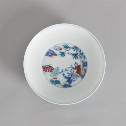 A Chinese Doucai Saucer (Da Qing Qianlong Nian Zhi Mark)