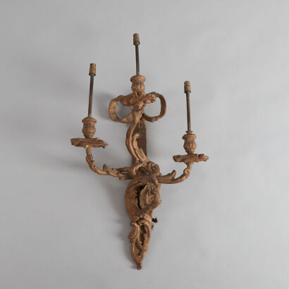 An Antique Gilt Sconce