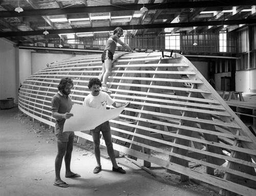 PHOTOGRAPHER UNKNOWN Lion New Zealand under construction