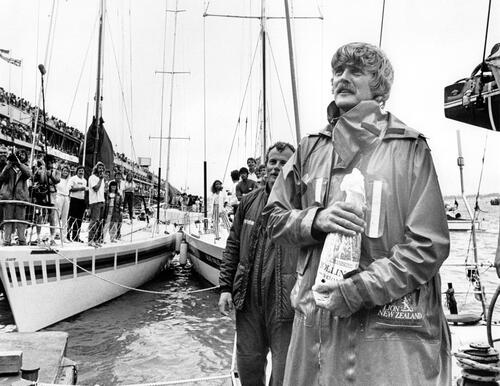 PHOTOGRAPHER UNKNOWN Peter Blake celebrates with Lion New Zealand crew members