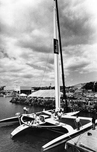 PHOTOGRAPHER UNKNOWN Steinlager One's revolutionary 86ft wing mast steeped after launching