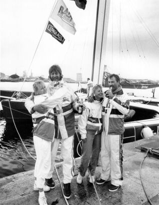 PHOTOGRAPHER UNKNOWN Peter and Pippa Blake with Mike and Robbi Quilter after their Around Australia victory