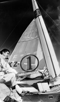 WILLIAM WEST English snooker player Tony Knowles aboard Steinlager One