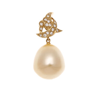 18ct Pearl and Diamond Pendant