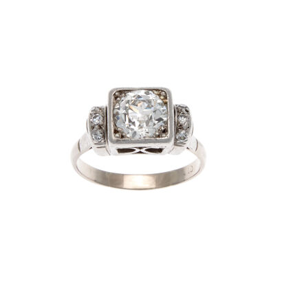 A 2.35ct Diamond Ring