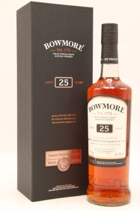 (1) Bowmore 25 Year Old Single Malt Scotch Whisky, 43%, 700 ml (GB)