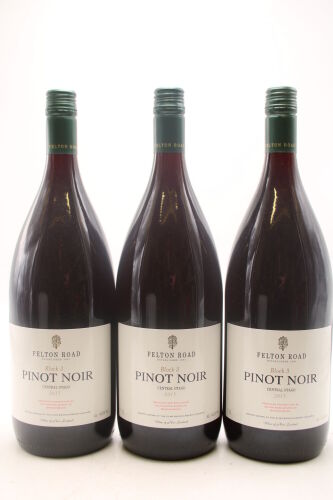 (3) 2015 Felton Road Block 3 Pinot Noir, Bannockburn, 1500ml [JR16.5] [BC96]