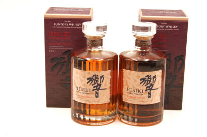 (2) Hibiki Blender's Choice Blended Japanese Whisky, 43% ABV