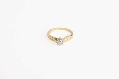 18ct Gold Diamond Ring