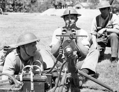 NEW ZEALAND ARMY TROOPS IN TRAINING CAMP