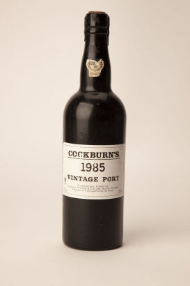 (1) 1985 Cockburns Vintage Port, Oporto