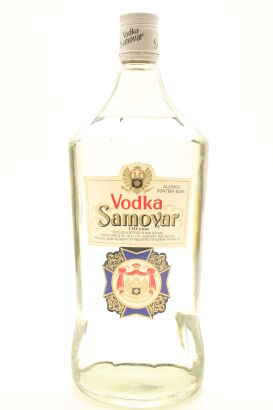 (1) Samovar Vodka, circa 1960s, 42.8% ABV, 1125ml