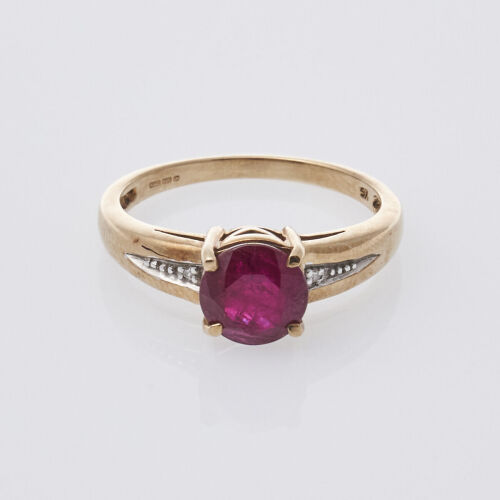 9ct Ruby and Diamond Ring
