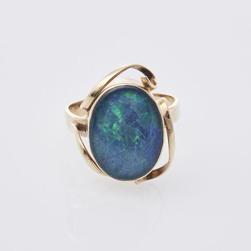9ct Opal Triplet Ring