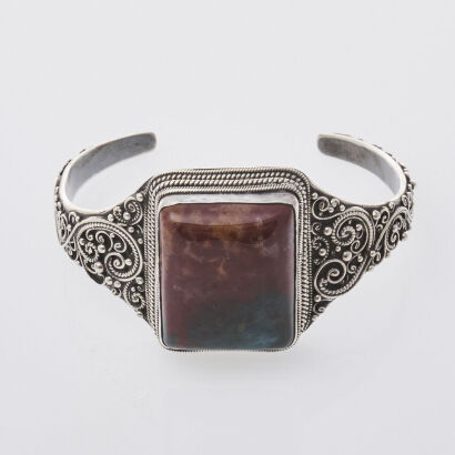 Silver Bangle with Large Agate