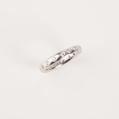 18ct White Gold Diamond Ring