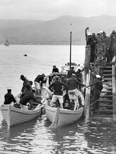 NEW ZEALAND ARMY AT MOCK "BATTLE" AKAROA