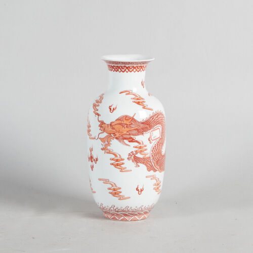 A Chinese Iron-Red Vase with Dragon Pattern (Da Qing Guangxu Nian Zhi Mark)