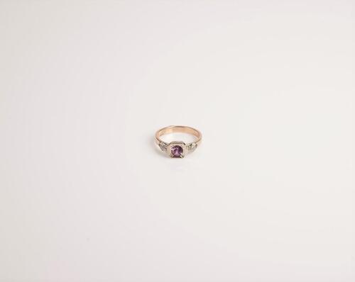 9ct Rose Gold and Garnet Ring