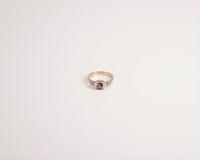 9ct Rose Gold and Garnet Ring