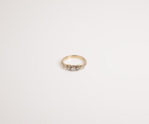 18ct Diamond Three Stone Ring