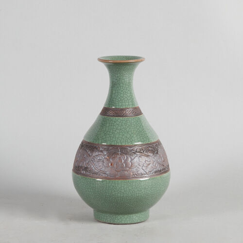 A Carved Chinese Green-glazed Crackled Vase (Guan Mark)