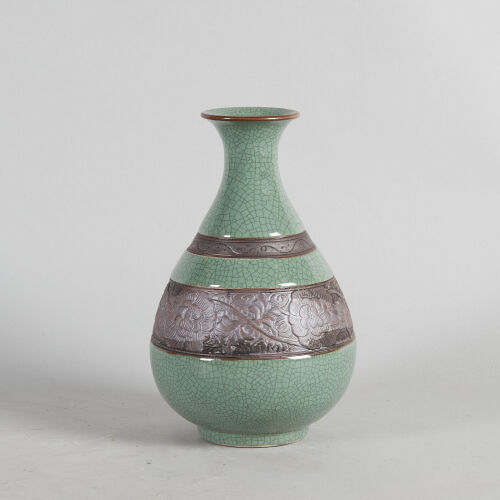 A Carved Chinese Green-glazed Crackled Vase (Guan Mark)