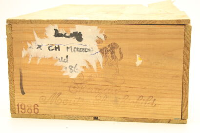 (12) 1986 Chateau Mouton Rothschild, Pauillac [JR17.5] [RP100] [WS99] (OWC)