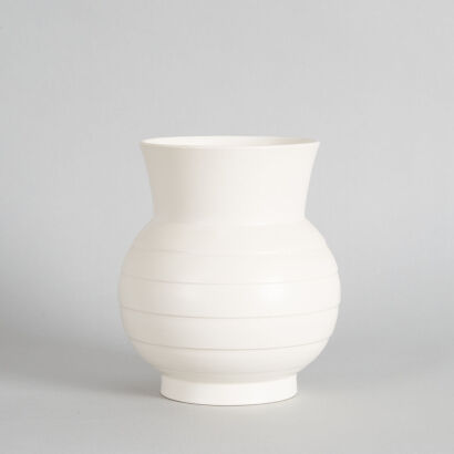 A Hand-Potted Ovoid Vase by Ernest Shufflebotham for Crown Lynn