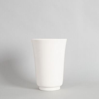 A Hand-Potted Vase by Ernest Shufflebotham for Crown Lynn