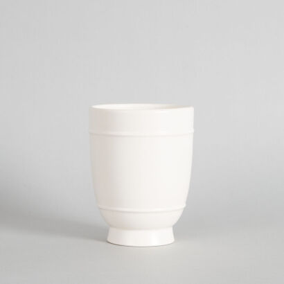 A Hand-Potted Ovoid Vase by Ernest Shufflebotham for Crown Lynn
