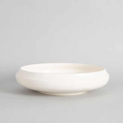 A Hand-Potted Bowl by Ernest Shufflebotham for Crown Lynn