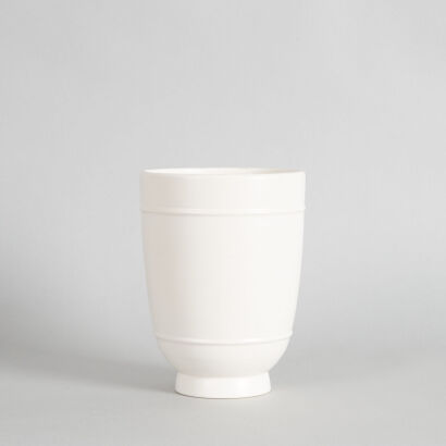 A Hand-Potted Vase by Ernest Shufflebotham for Crown Lynn