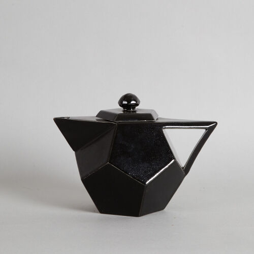 A Roy Cowan Geometric Teapot