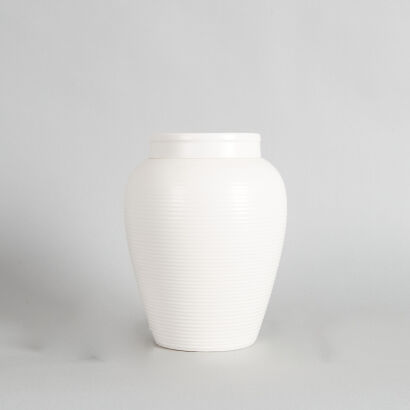 A Hand-Potted Vase by Ernest Shufflebotham for Crown Lynn