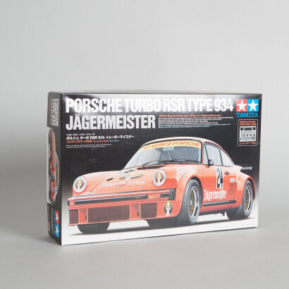 Porsche 934 RSR Jagermeister Turbo Tamiya Model 1/24