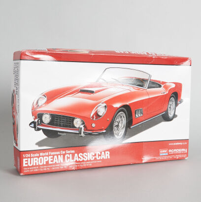 European Classic Car 1/24 Academy Model