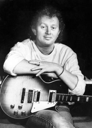 Dave Dobbyn