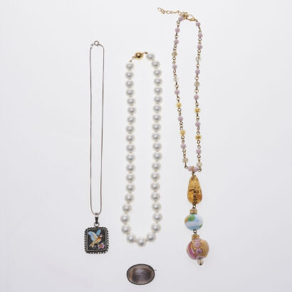 Collection of Four Jewellery Items