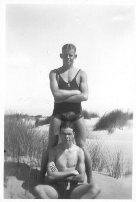 PHOTOGRAPHER UNKNOWN untitled